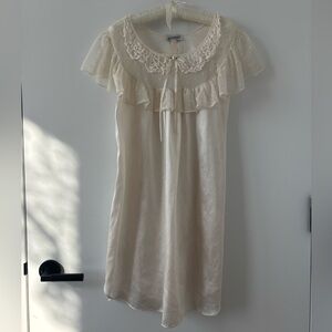 Vintage 1960s 70s Lily of France Cream White Lace Nightgown Mini Dress Ruffle